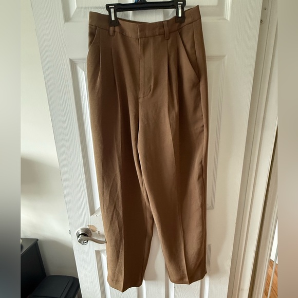 Madewell Tapered Crepe Pants - Picture 8 of 8